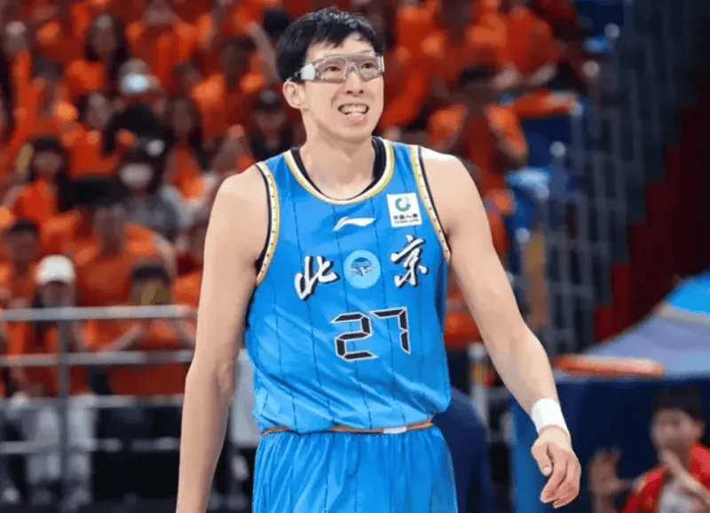 乐鱼体育官方-周琦：第二节我们从落后追到领先，我觉得不能主动调整
